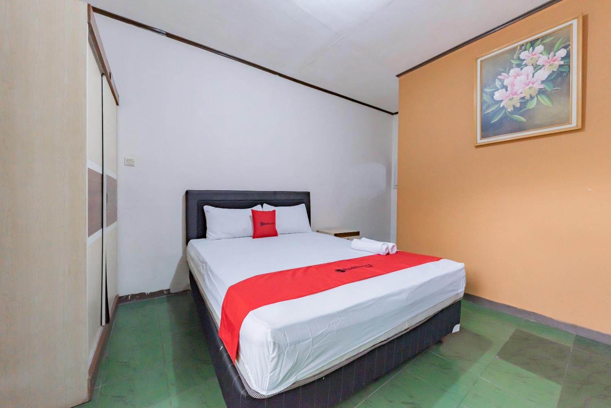 Hotel Reddoorz Near Cikole Lembang Exterior foto