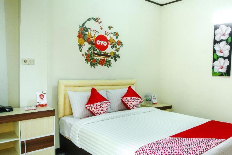 Hotel Reddoorz Near Cikole Lembang Zimmer foto